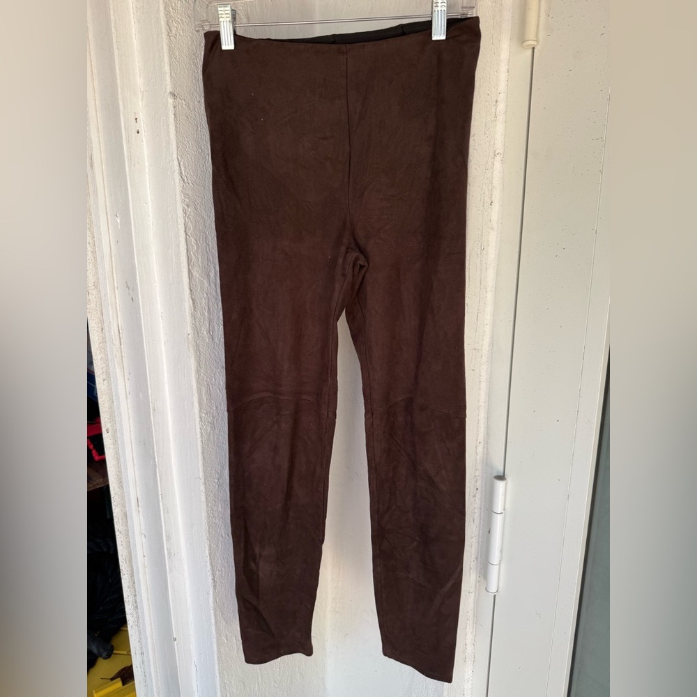 Lysse Brown Leggings with Slim Fit Design